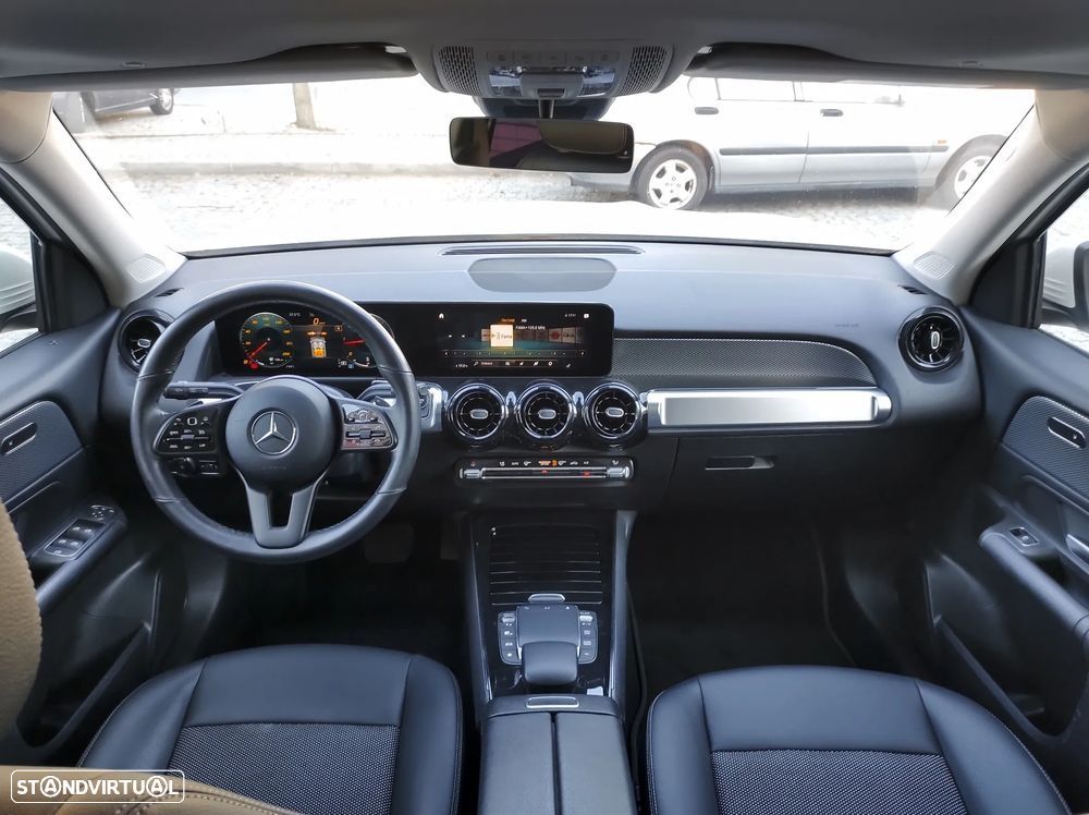Mercedes-Benz GLB 200 - 20