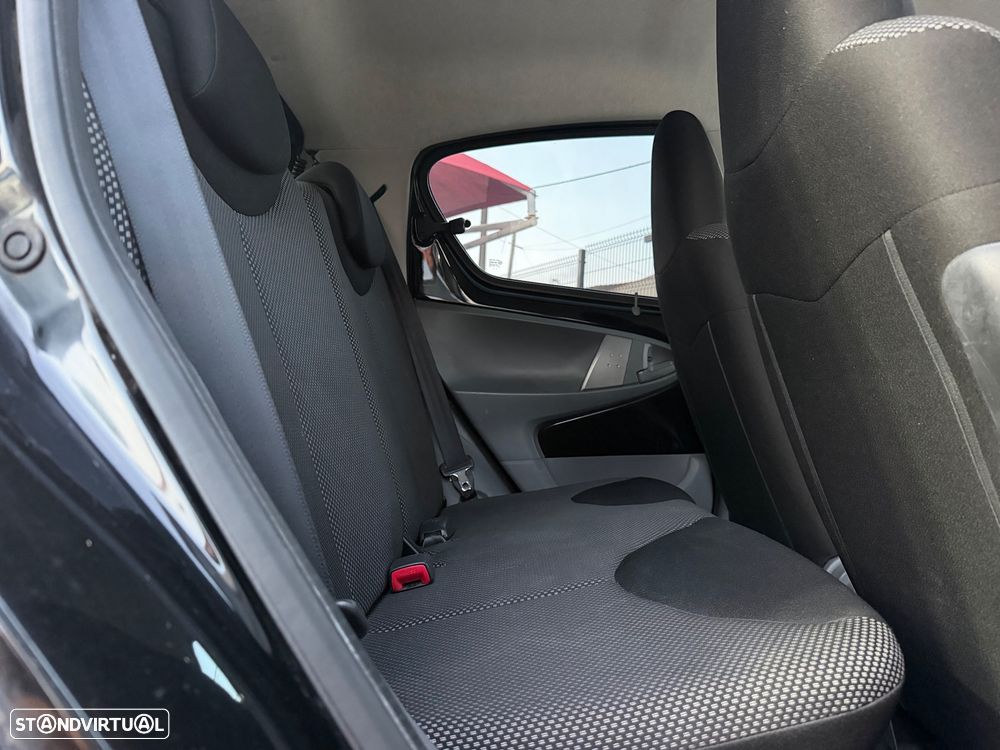 Toyota Aygo Cool - 18