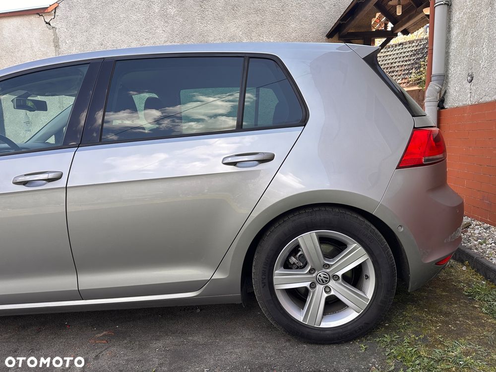 Volkswagen Golf 1.6 TDI (BlueMotion Technology) Comfortline - 8