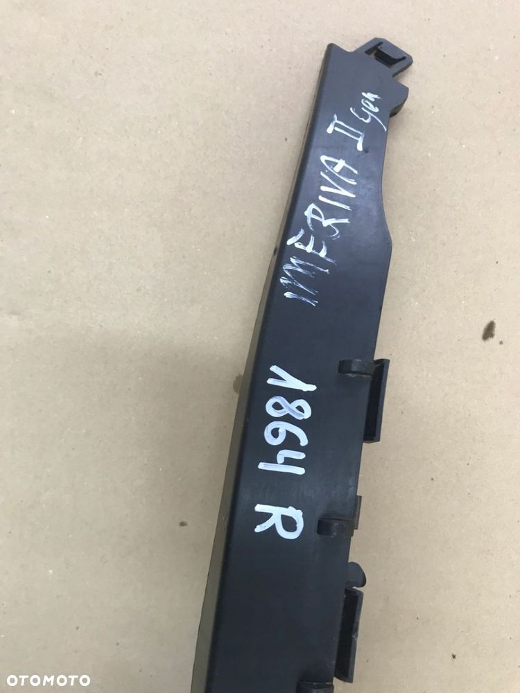 OPEL MERIVA B ŚLIZG WSPORNIK POD LAMPĘ PRAWY LUB LEWY GM - 14