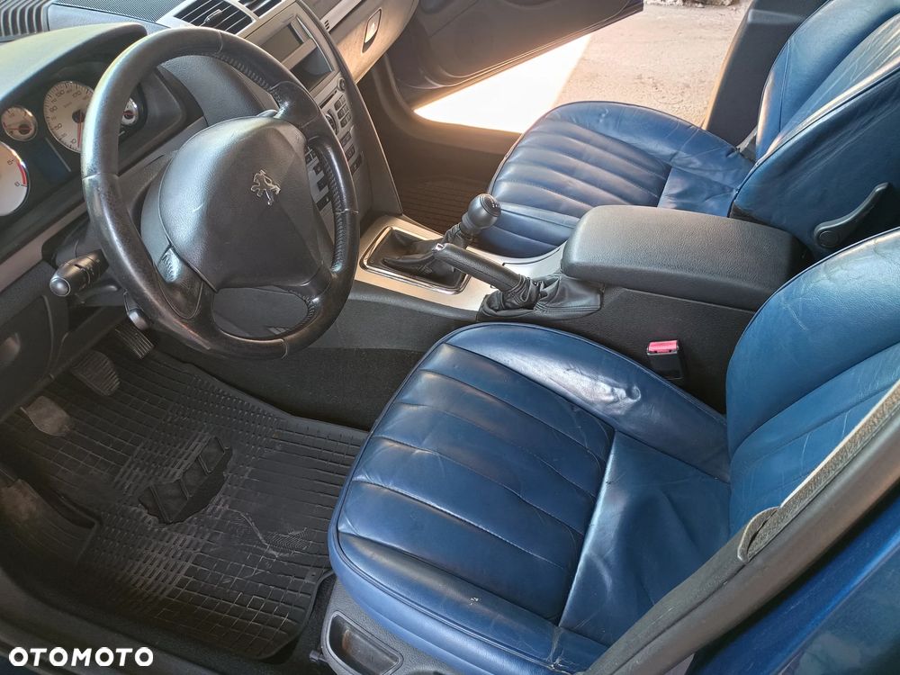 Peugeot 407 - 10