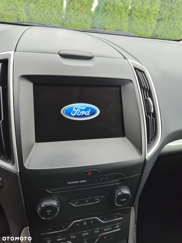 Ford Galaxy - 26
