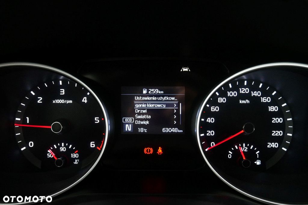 Kia Ceed - 9