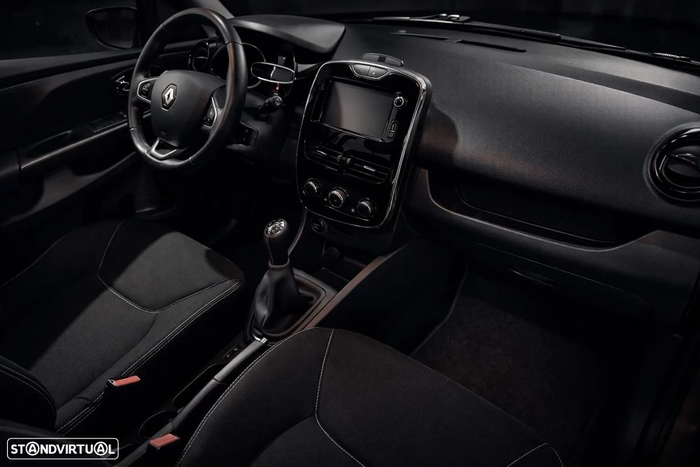 Renault Clio Sport Tourer 1.5 dCi Dynamique S - 4