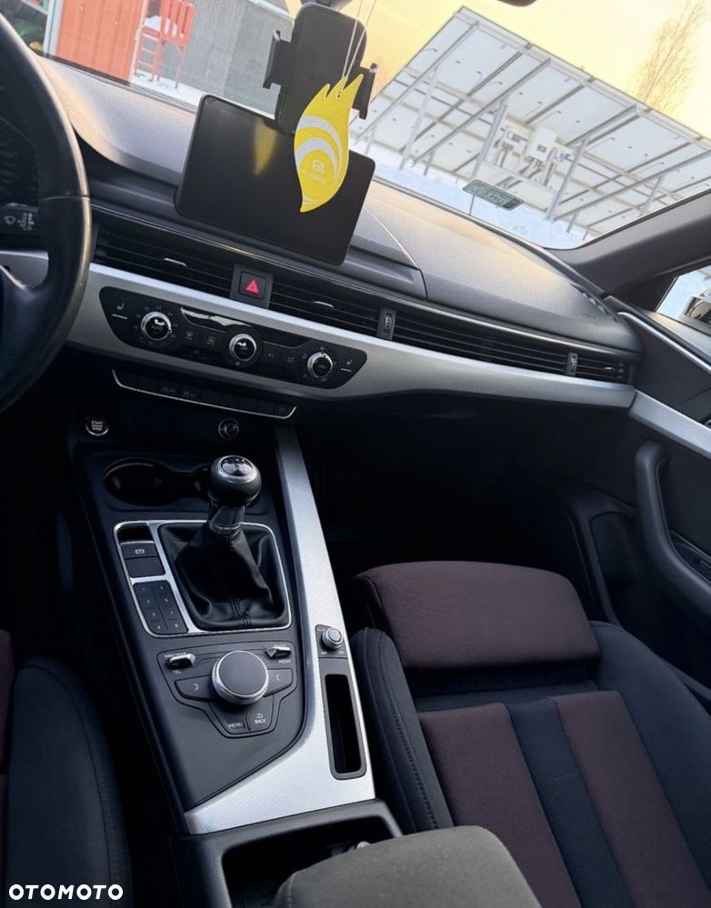 Audi A4 Avant 2.0 TDI - 7