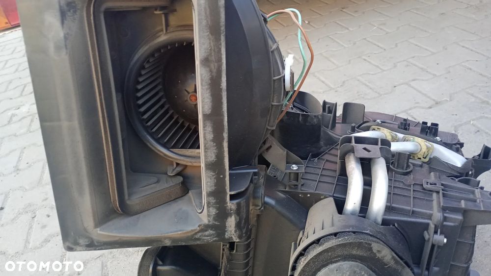 F.VAT  OBUDOWA NAGRZEWNICY RENAULT MASTER WENTYLATOR DMUCHAWA NAGRZEWNICA KLIMATYZACJI 271103759R OPEL MOVANO B - 4