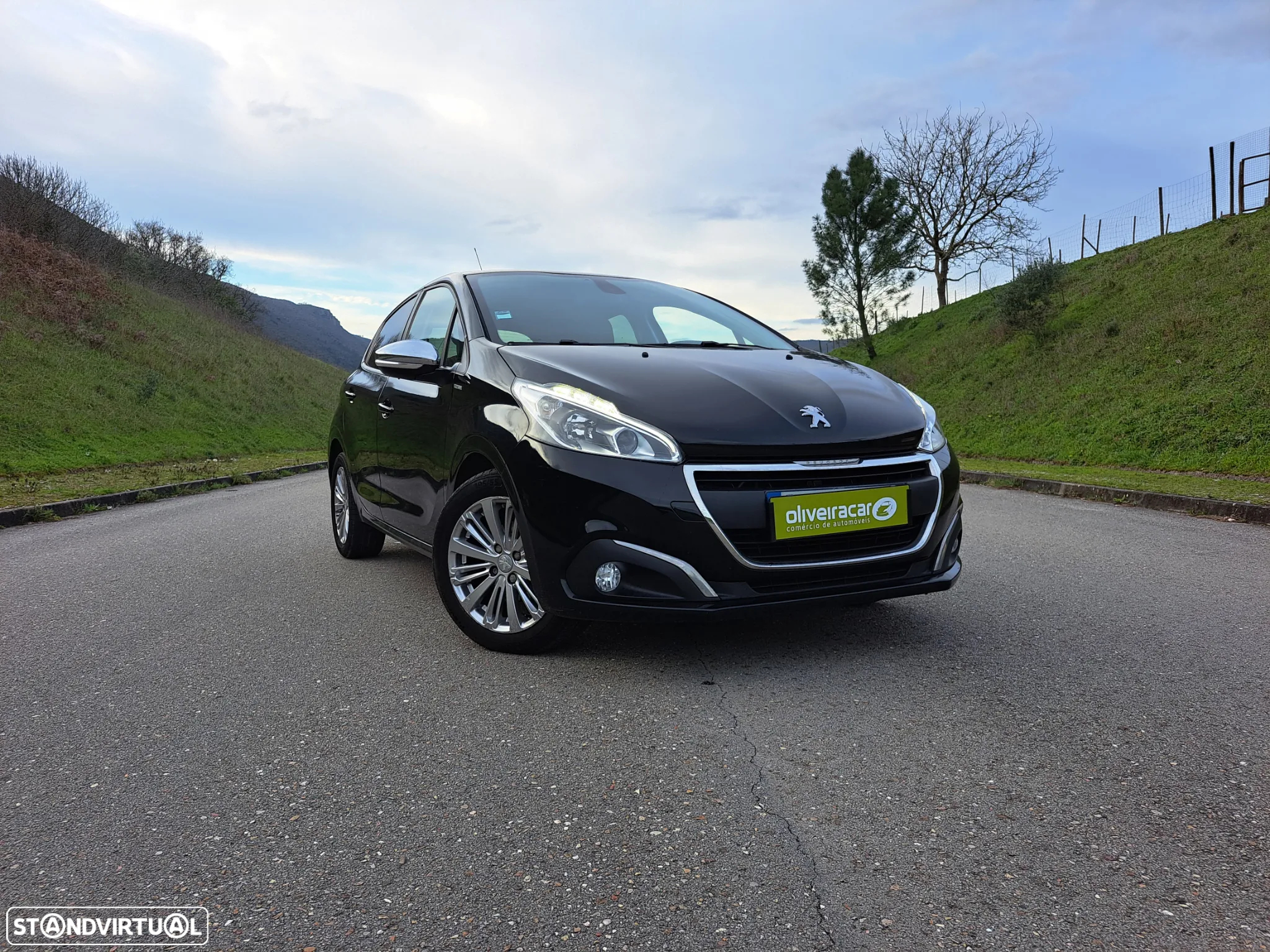 Peugeot 208 1.6 BlueHDi Style - 10