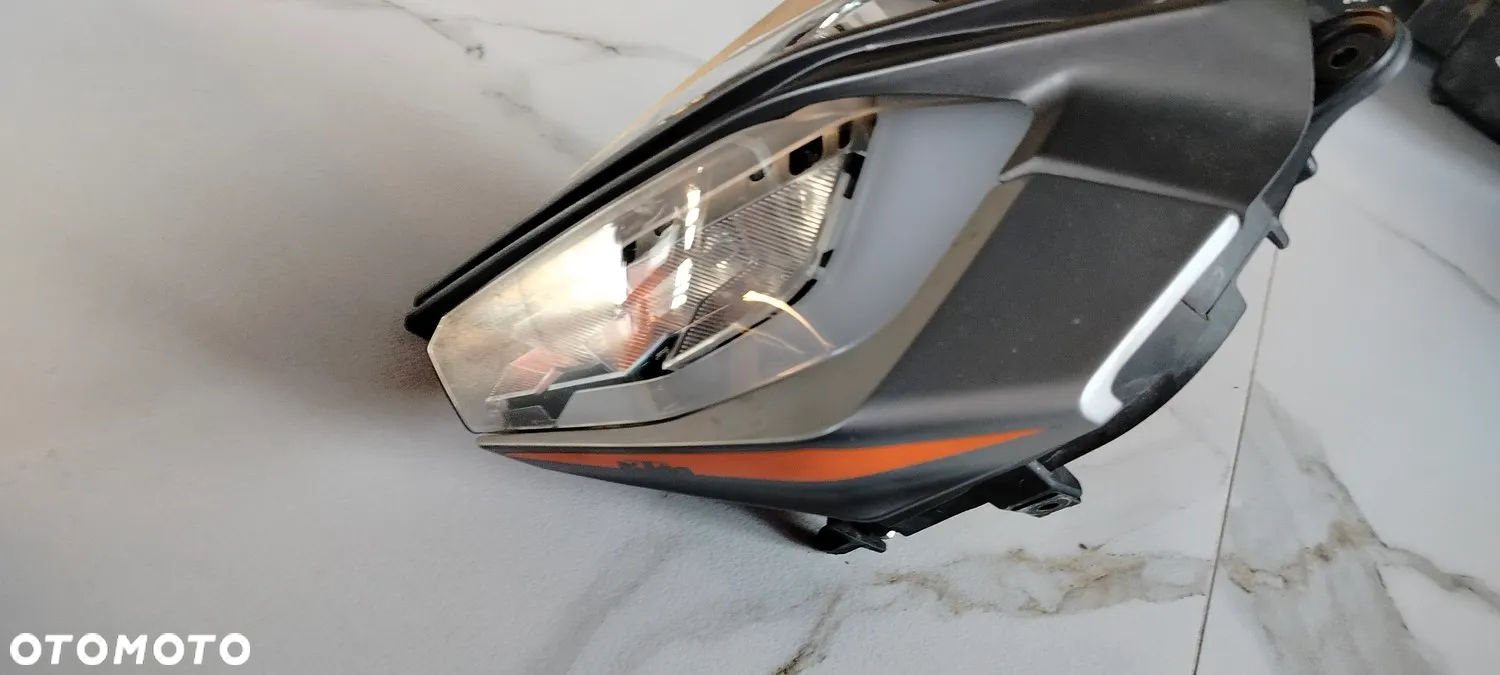 KTM DUKE 125 LAMPA PRZÓD REFLEKTOR 2022 POLIFT LAMPA TYŁ PRZEŁĄCZNIK LICZNIK ZEGARY STELAŻ - 10