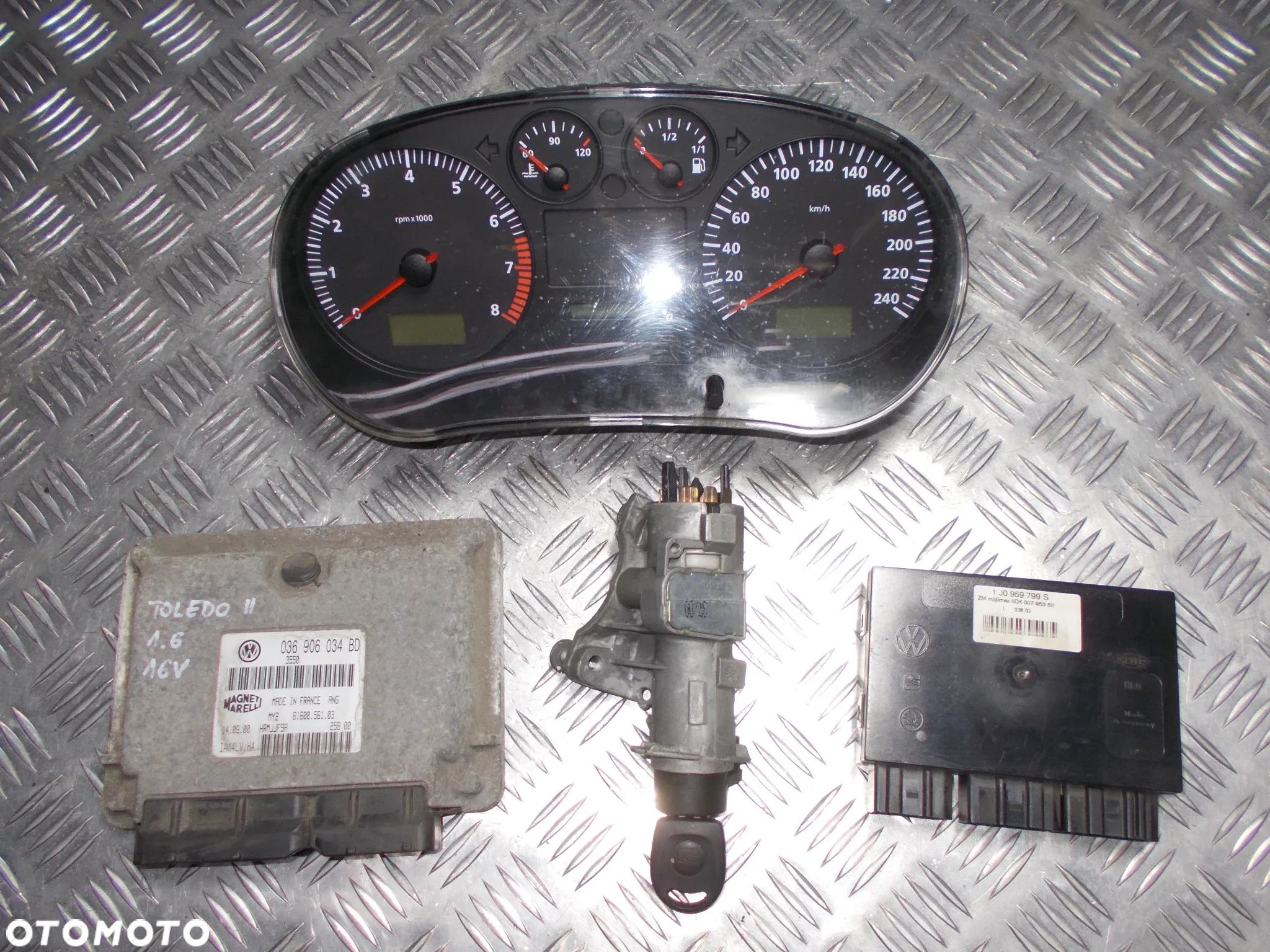 Seat Toledo II zestaw startowy 1.6 B - 1