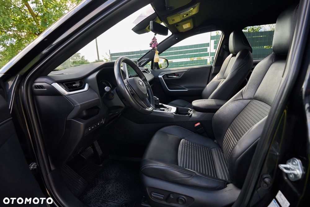 Toyota RAV4 2.5 Hybrid Black Edition by JBL 4x4 - 20