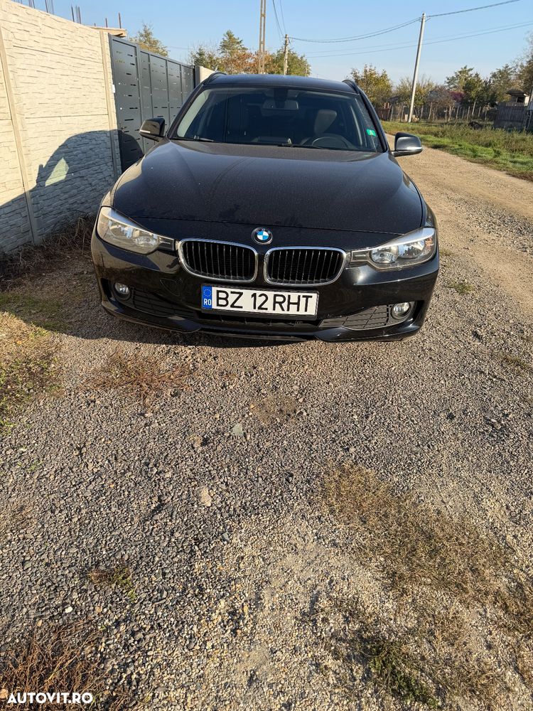 BMW Seria 3 318d Touring - 1