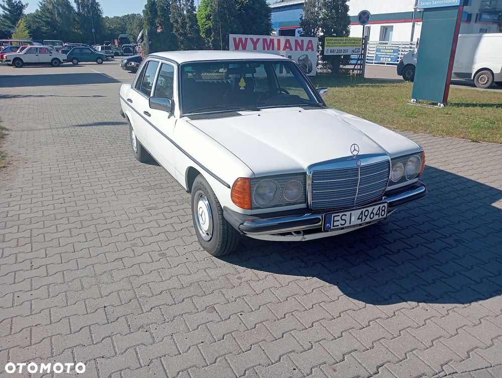 Mercedes-Benz W123