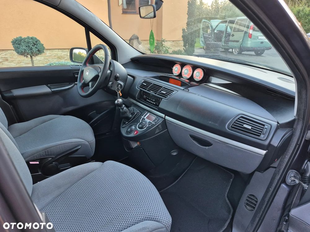 Fiat Ulysse 2.0 JTD DPF - 14