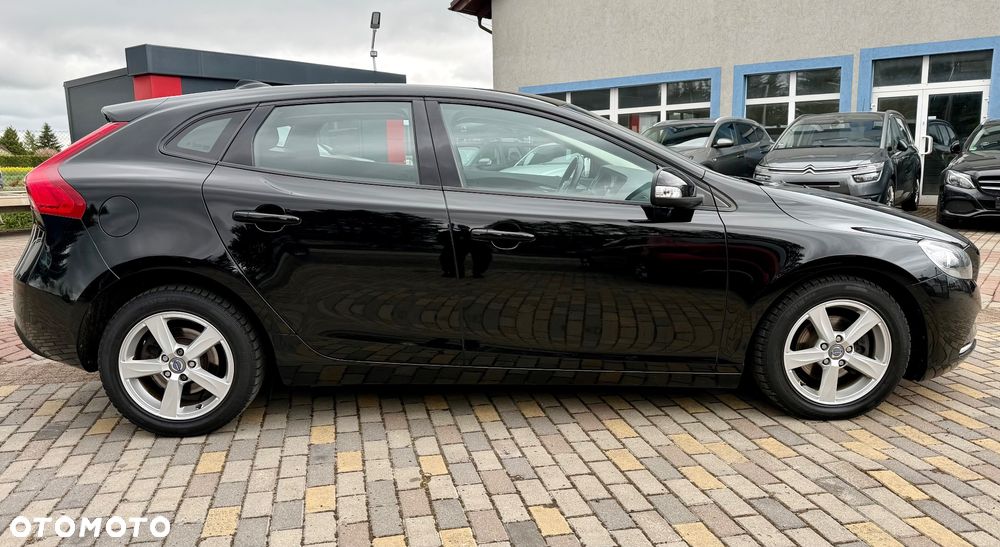 Volvo V40 D2 Momentum - 6