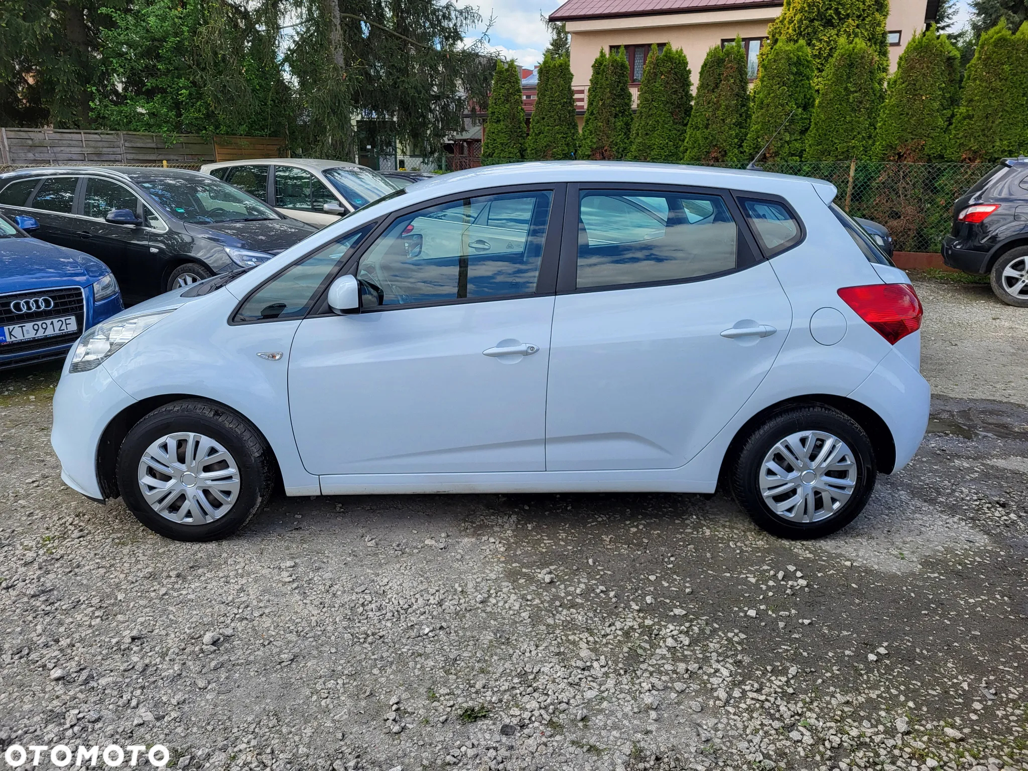 Kia Venga - 5