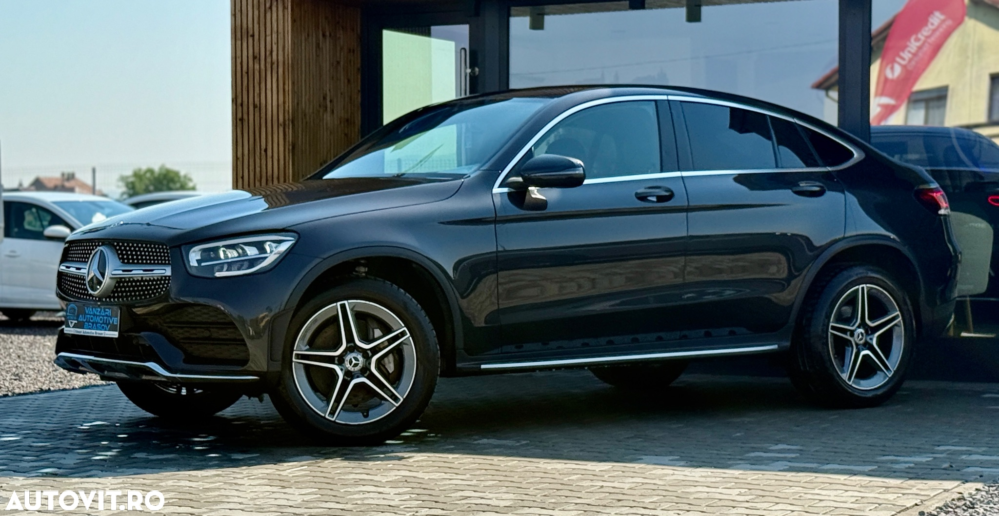 Mercedes-Benz GLC Coupe 300 e 4Matic 9G-TRONIC AMG Line - 9