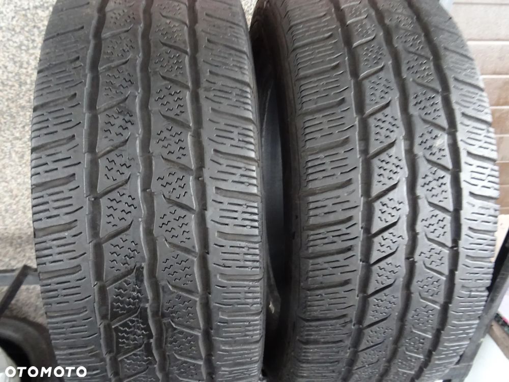 215/65/R16C 106/104T Continental Van Contact Winter - 1
