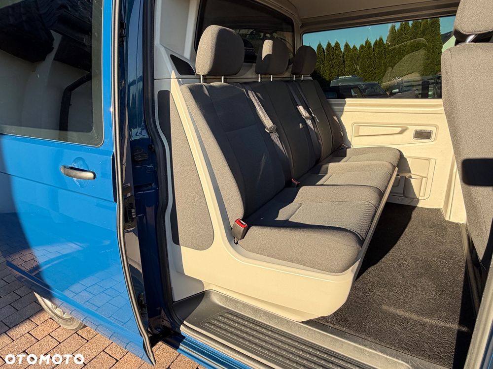 Volkswagen Transporter - 19