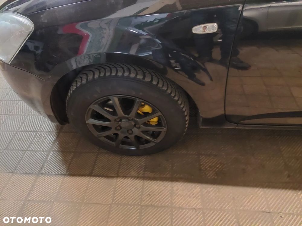 Kia Ceed 1.6 Crdi Optimum + - 23