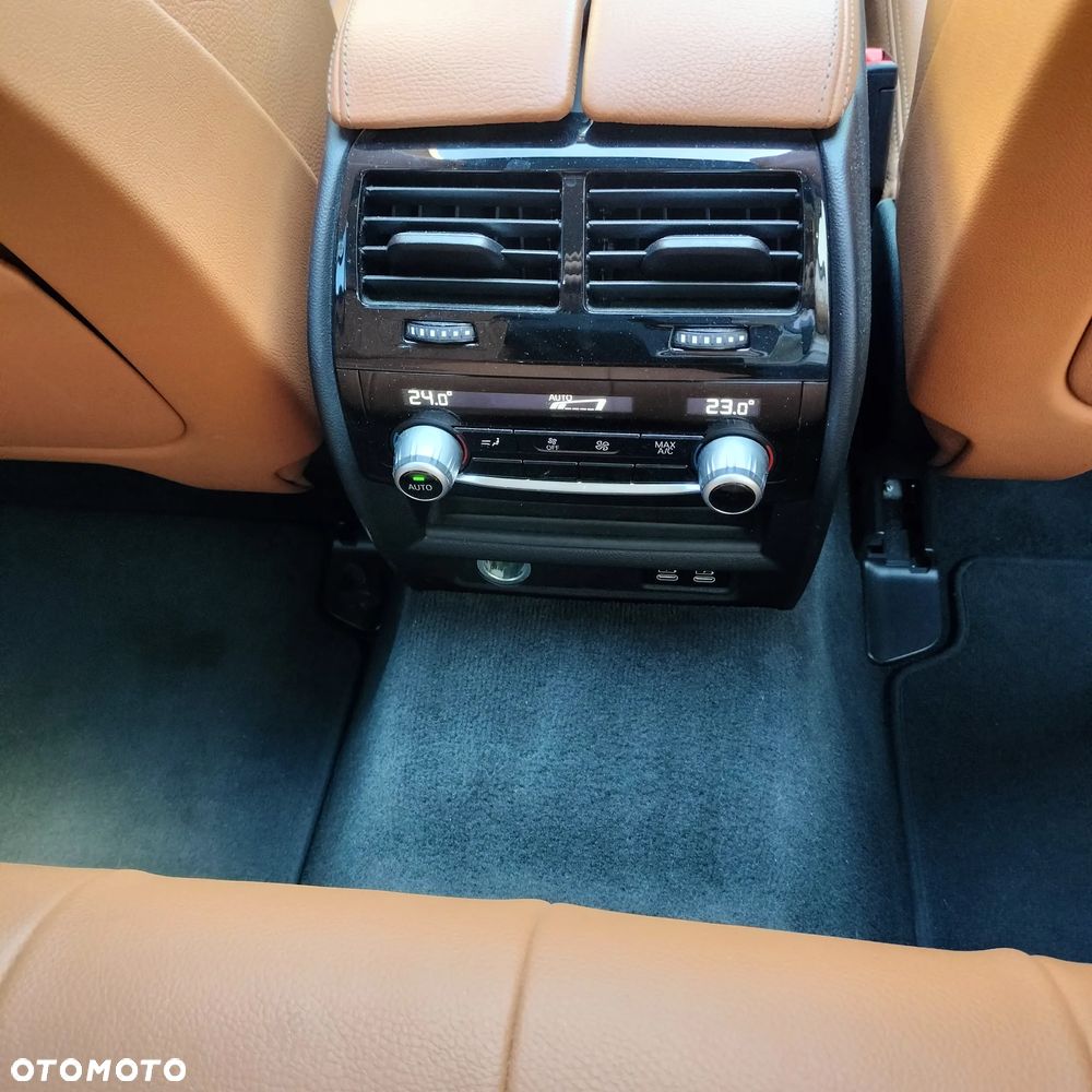 BMW Seria 5 520d xDrive Sport Line - 30