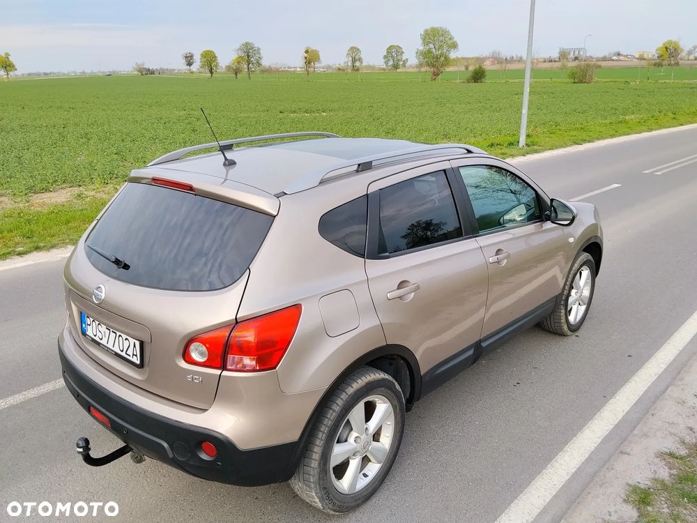 Nissan Qashqai 2.0 dCi 4x4 Tekna - 2
