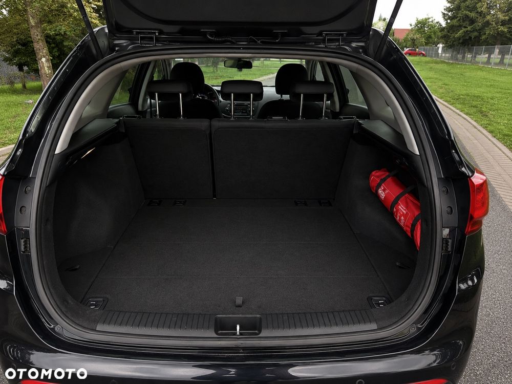 Kia Ceed 1.4 CVVT Dream-Team Edition - 18