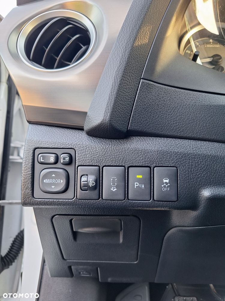 Toyota Auris - 14