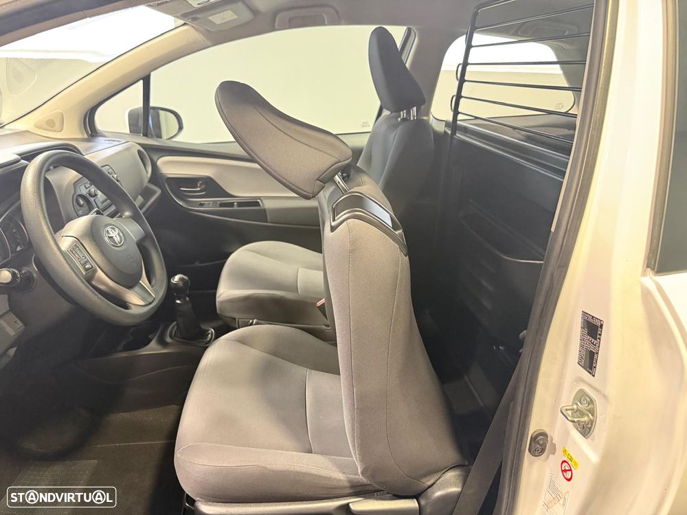 Toyota Yaris Bizz 1.4 D-4D AC - 7