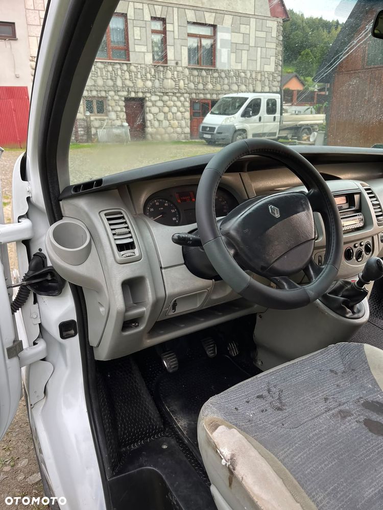 Renault Trafic - 11