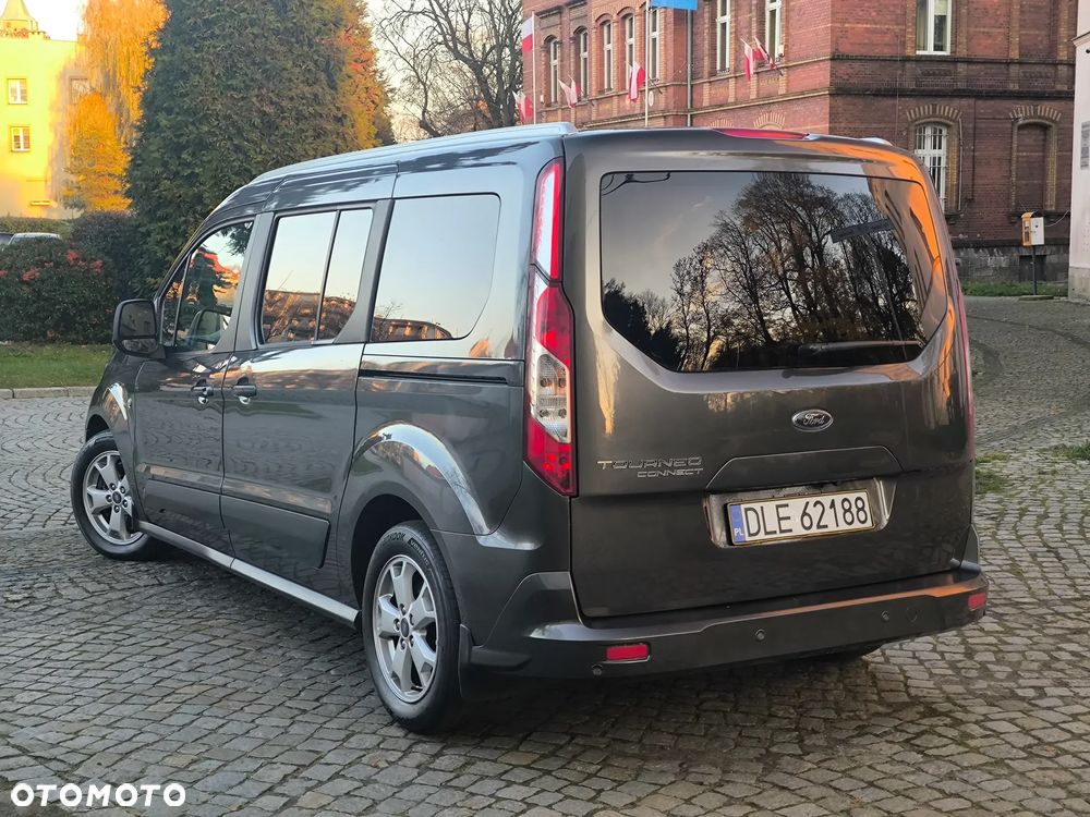 Ford Tourneo Connect Grand - 15