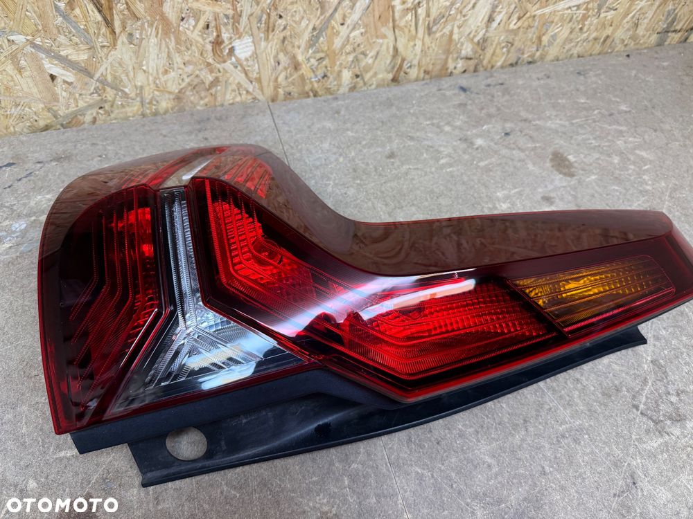 LAMPA TYŁ LEWA LED DACIA JOGGER 265557076R - 13
