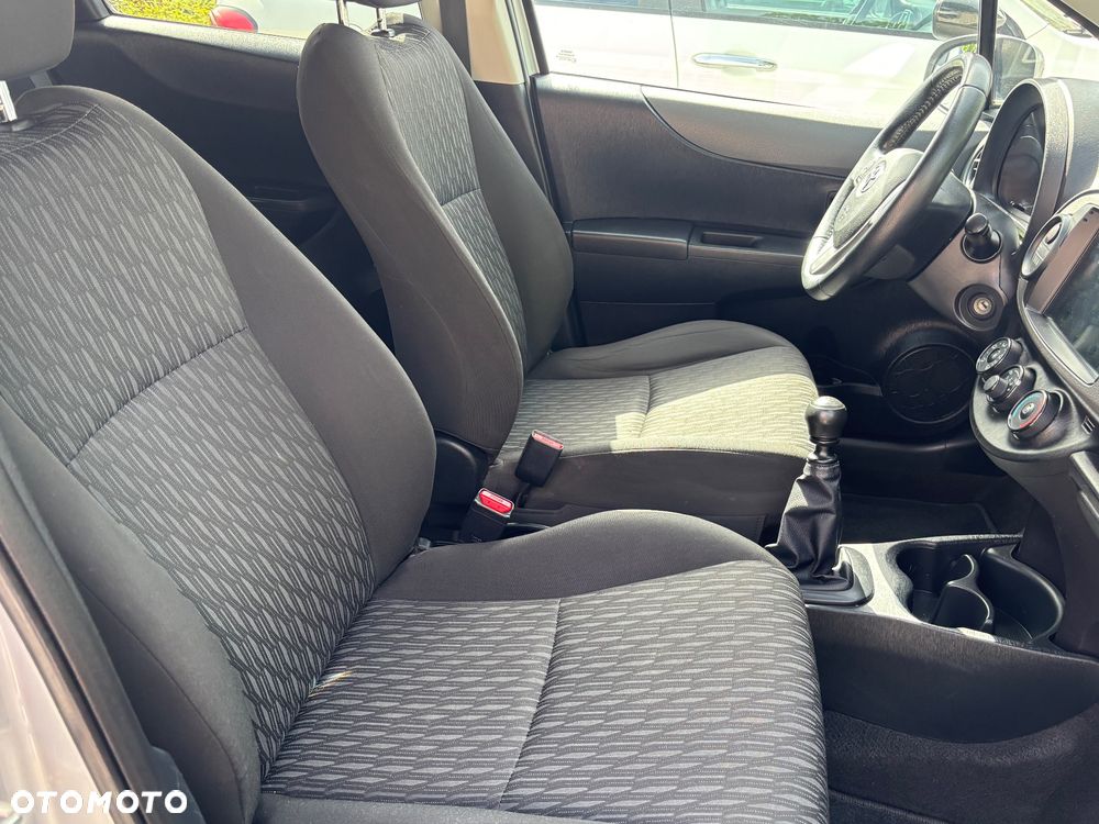 Toyota Yaris 1.4 D-4D Comfort - 31