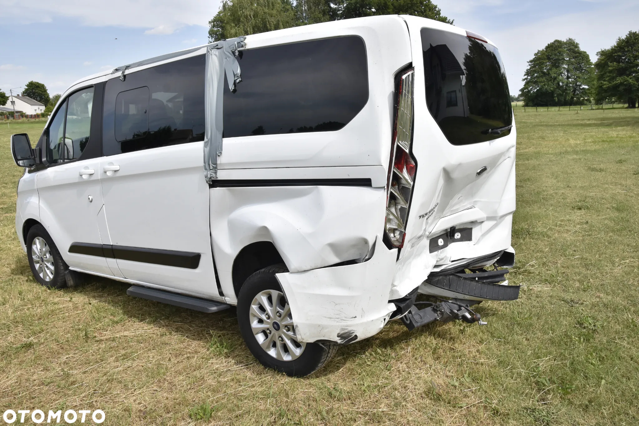 Ford Tourneo Custom - 5