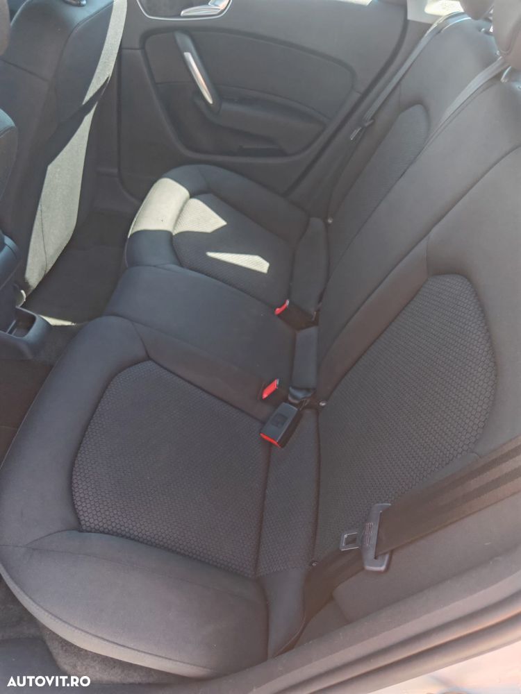 Audi A1 1.2 TFSI Attraction - 11