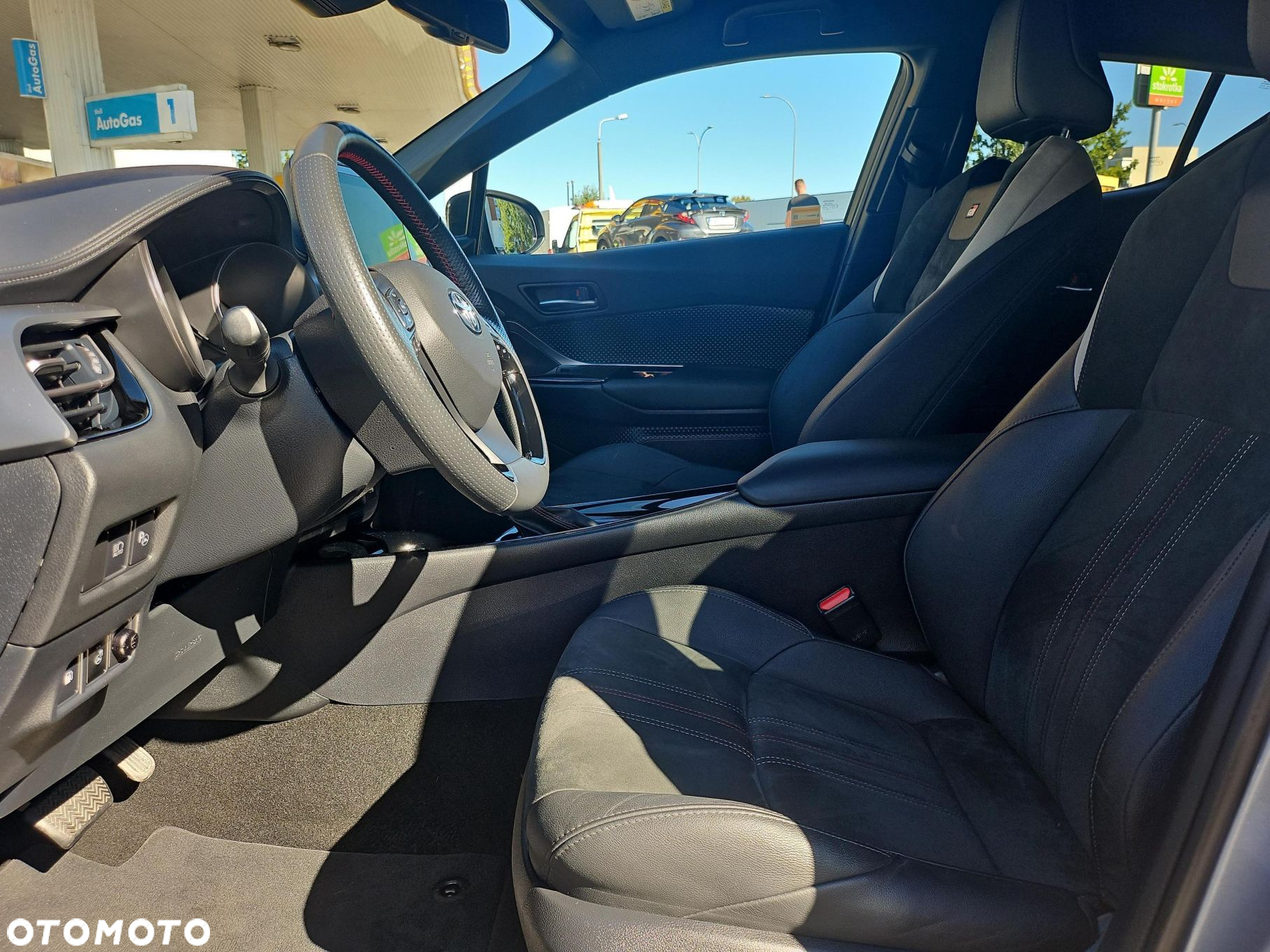 Toyota C-HR 1.8 Hybrid GPF GR Sport - 13