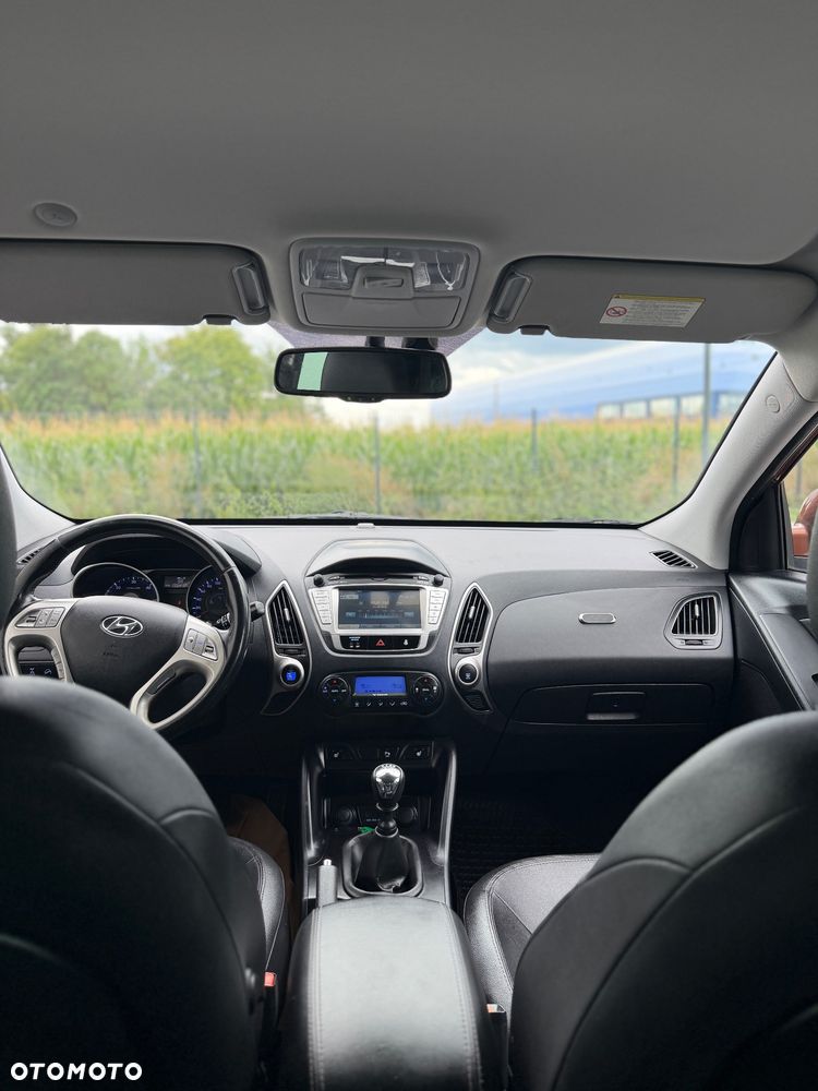 Hyundai ix35 2.0 CRDi Premium 4WD - 17
