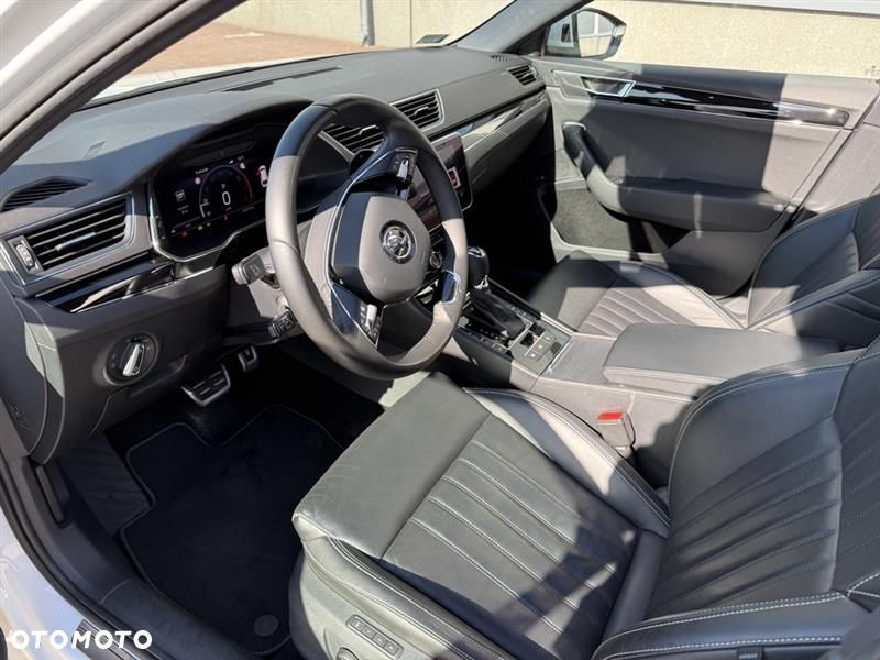 Skoda Superb 2.0 TSI 4x4 L&K DSG - 2