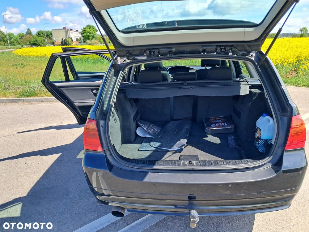 BMW Seria 3 320d DPF - 8