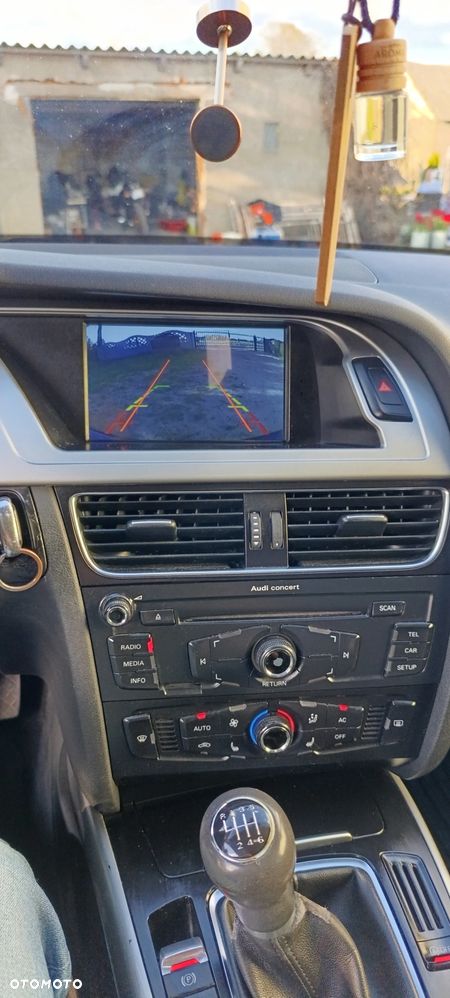 Audi A4 Avant 2.0 TDI - 14