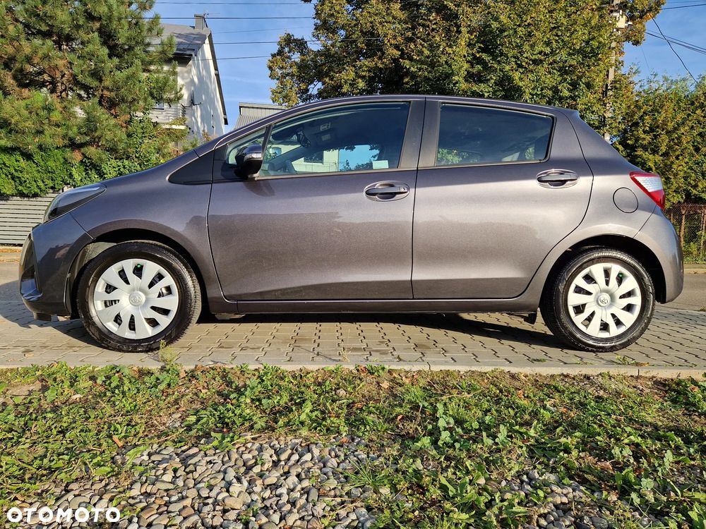 Toyota Yaris 1.5 Premium - 3