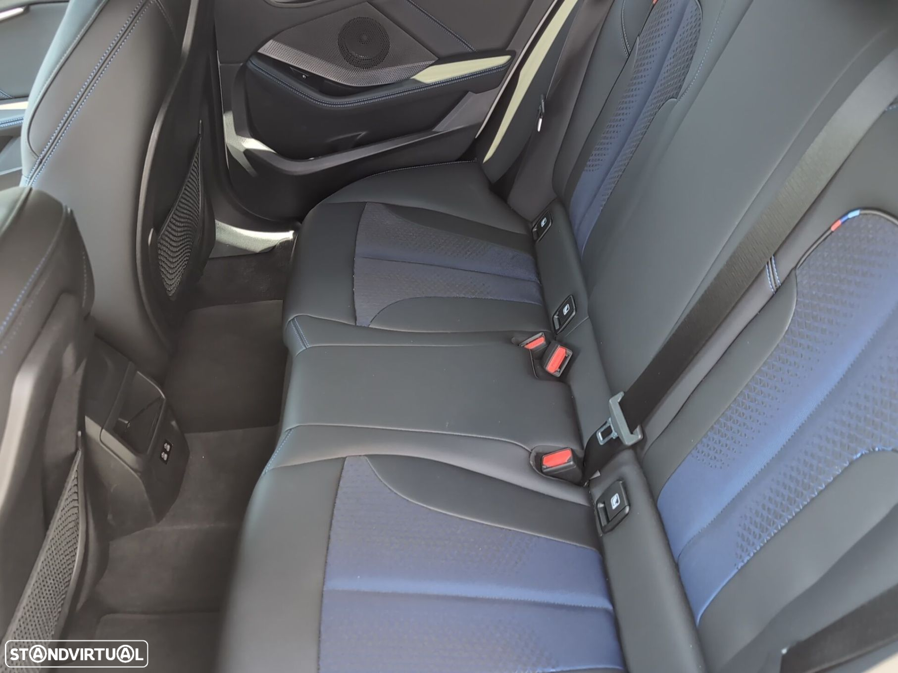 BMW 116 d Pack Desportivo M Auto - 14