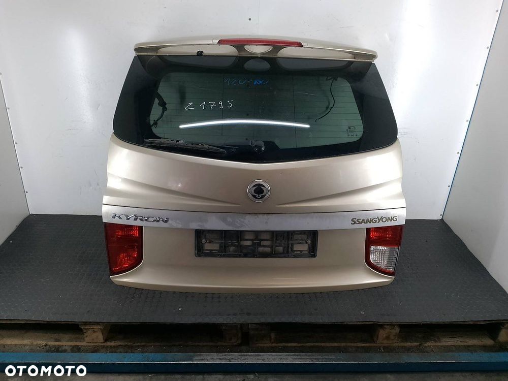 KLAPA BAGAŻNIKA SSANGYONG KYRON EA0 - 1