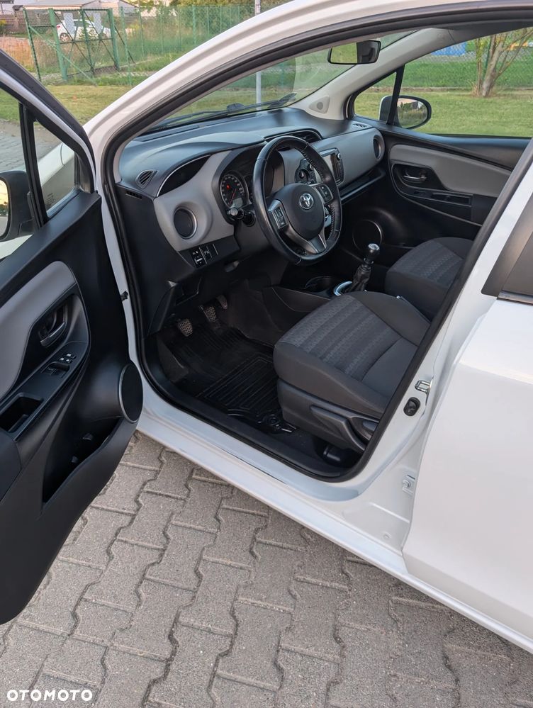 Toyota Yaris 1.33 Active - 9