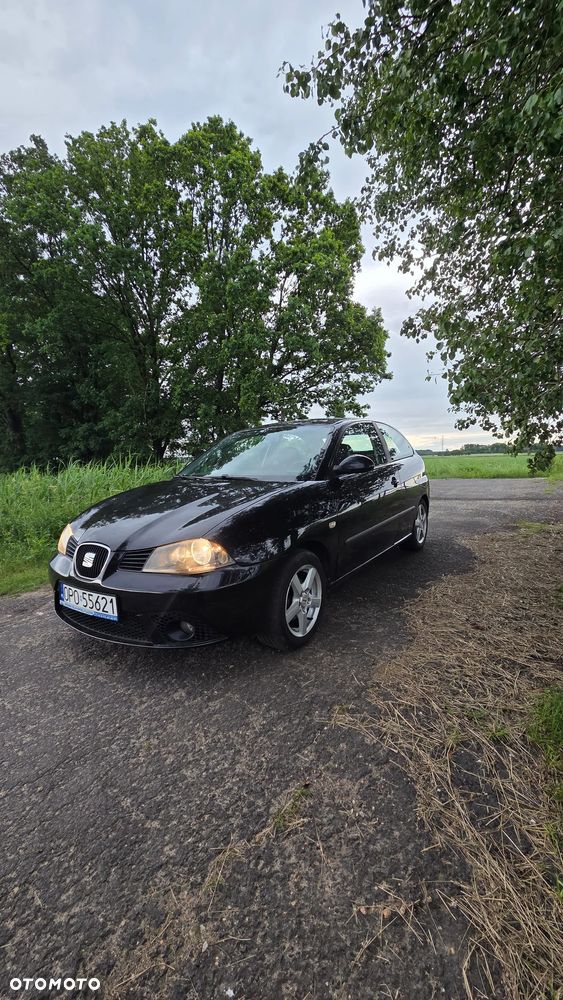 Seat Ibiza SC 1.4 16V Reference - 4