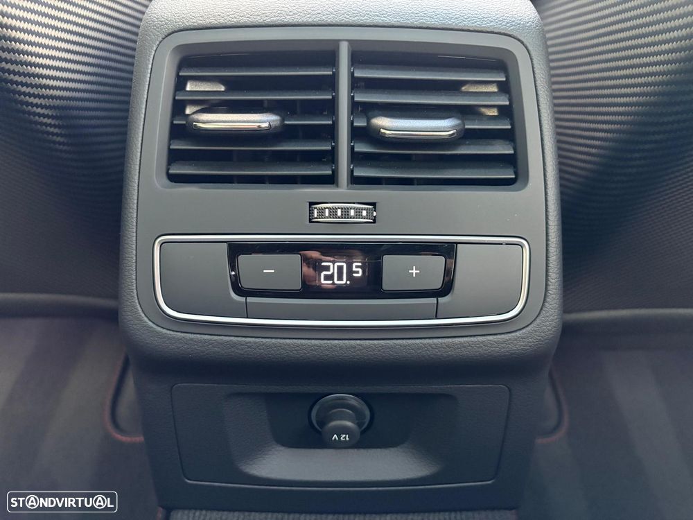 Audi RS4 Avant quattro tiptronic - 31