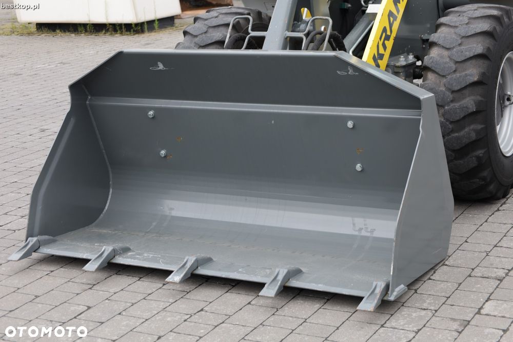 Kramer 5075 | Wacker Neuson 353 - 16