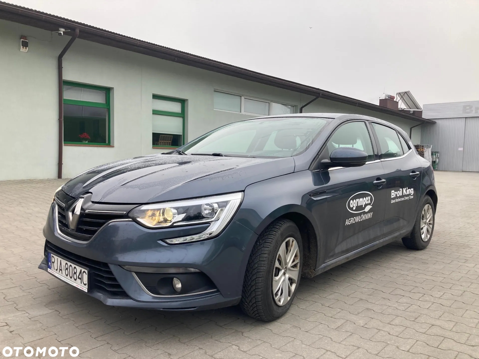 Renault Megane 1.5 Blue dCi Business - 4