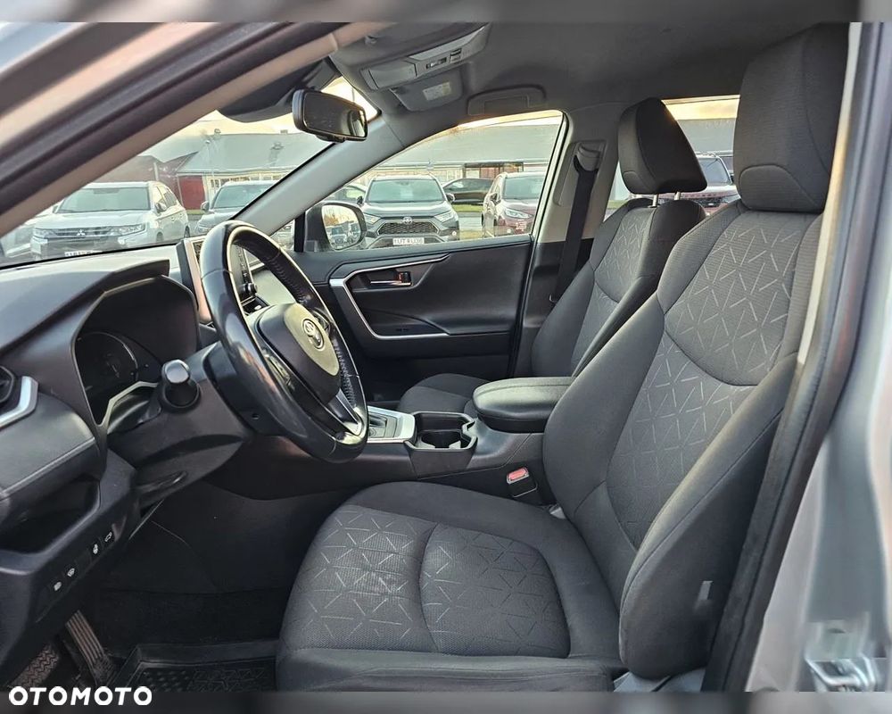 Toyota RAV4 - 14