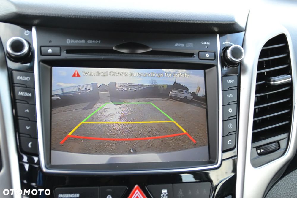 Hyundai i30 i30cw 1.6 Trend - 30