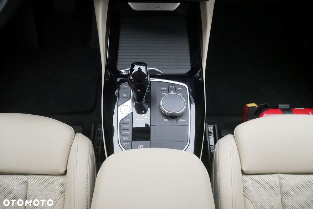BMW X4 - 11